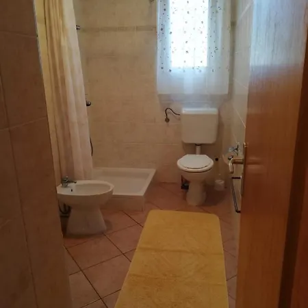 Riva Laco Apartman 公寓